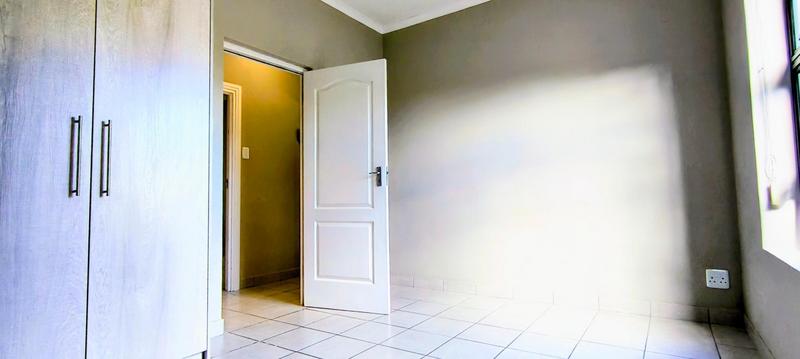 2 Bedroom Property for Sale in Blue Mountain Village Western Cape